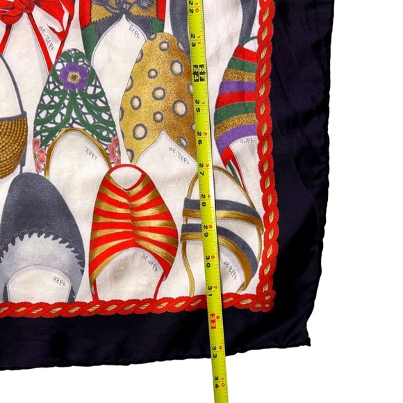 Salvatore Ferragamo multicolour  shoe collection silk scarf - 33x34 - Picture 7 of 7